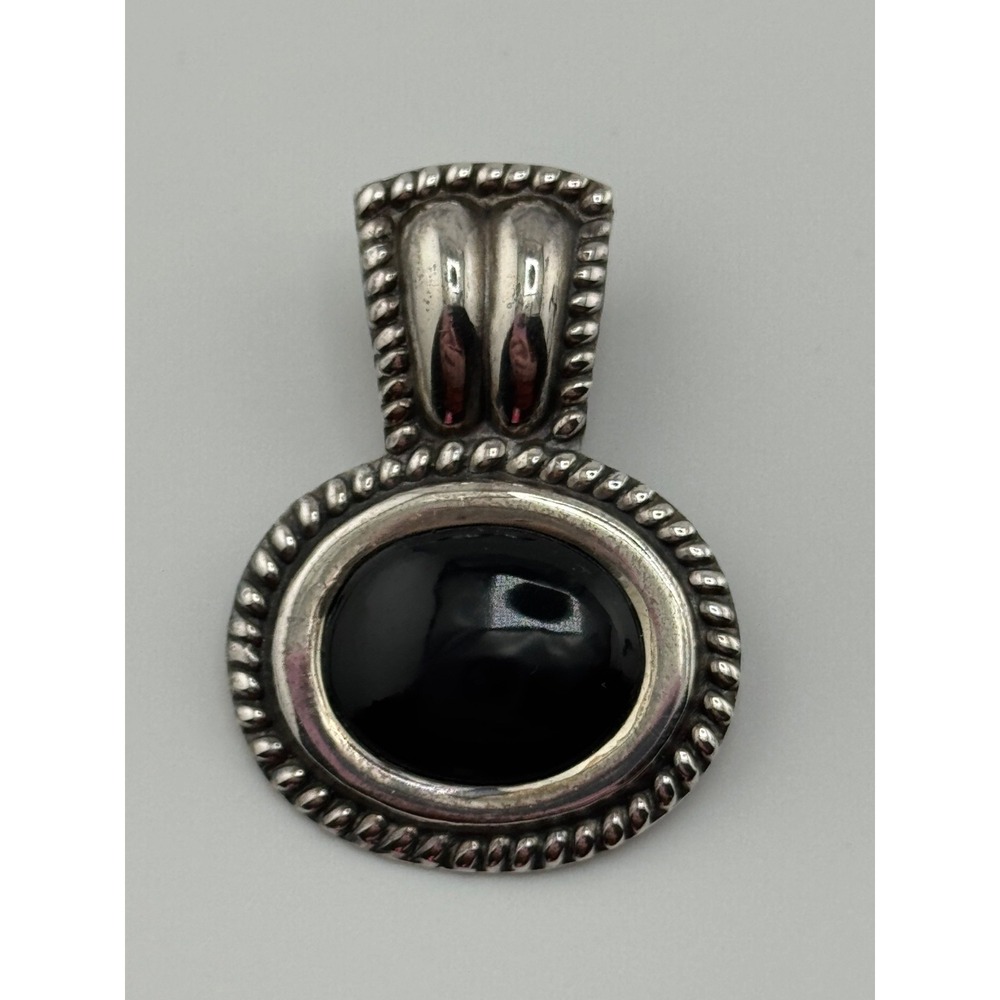 SE Signed Thailand Sterling Silver Pendant‎